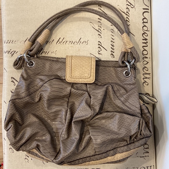 GUESS Snake Print Faux-Leather Purse - Picture 3 of 10